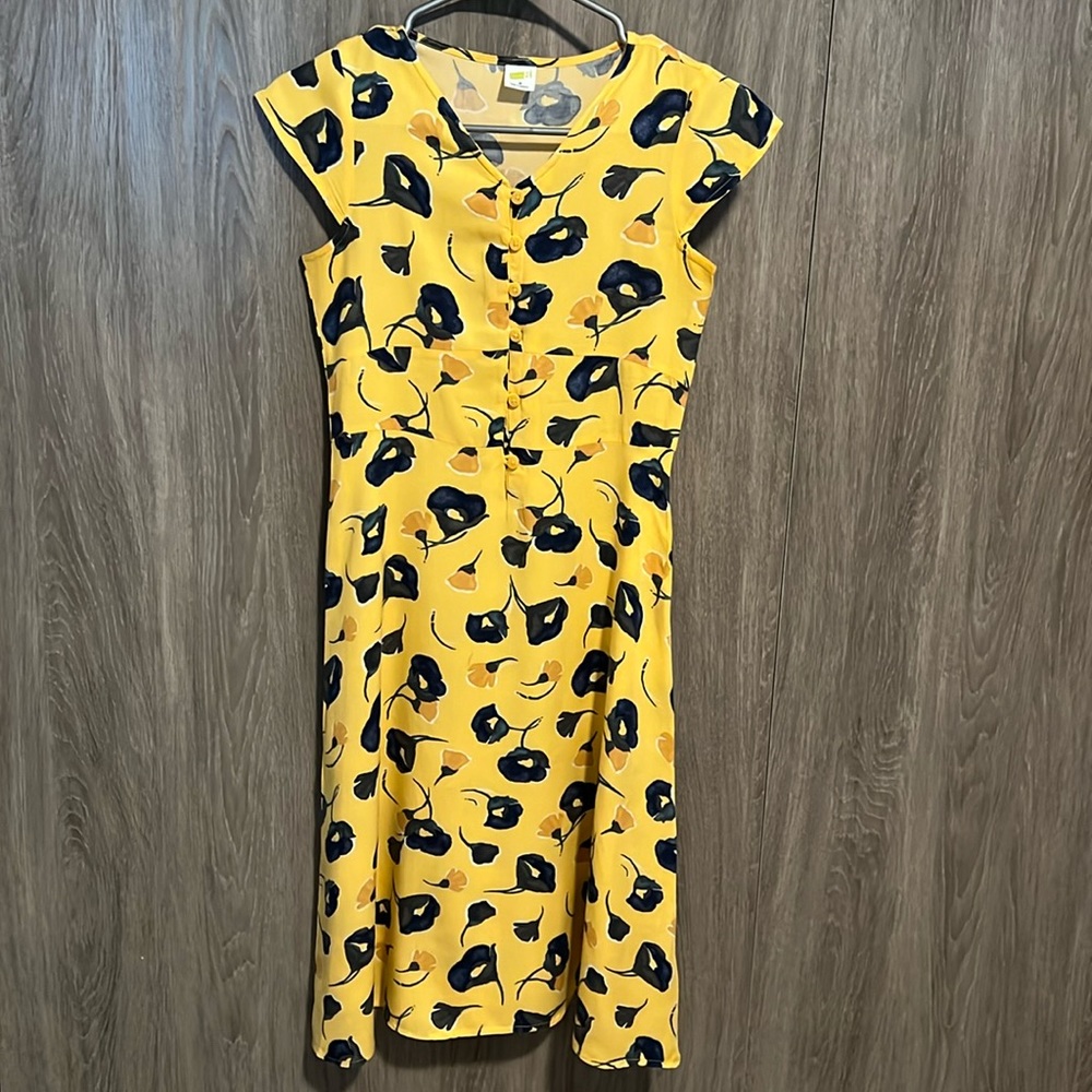 Yellow Floral Vintage Style Dress | 10 Girls